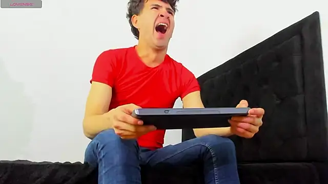 camilo model online show from March 12, 2026, 2:17 am