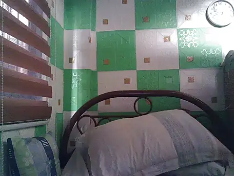 Snapshot of Olivia_74 chatting on March 28, 2026, 8:48 am Olivia 74 online show from March 28, 2026, 8:48 am