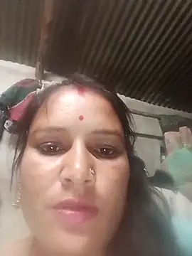 Hot hiuj online show from April 24, 2026, 5:15 pm