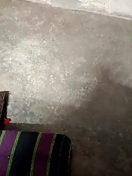 Hot hiuj online show from April 21, 2026, 9:10 pm