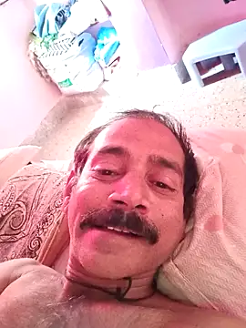 Mdsalu47 online show from February 15, 2026, 4:57 am