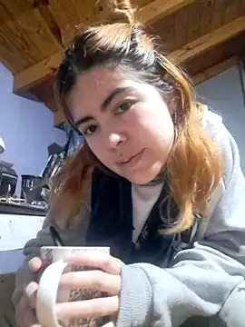 Snapshot of mililena1 chatting on May 29, 2026, 9:32 pm mililena1 online show from May 29, 2026, 9:32 pm