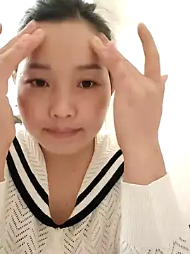 Snapshot of __BingBing__ chatting on February 17, 2026, 4:32 am BingBing online show from February 17, 2026, 4:32 am