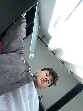 ravenryx online show from March 6, 2026, 3:40 pm