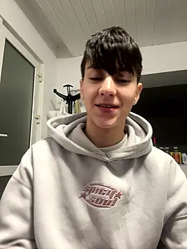 ravenryx online show from January 19, 2026, 6:06 am