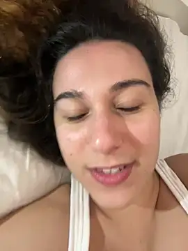 Snapshot of joanaguerreiru chatting on March 20, 2026, 1:17 am joanaguerreiru online show from March 20, 2026, 1:17 am