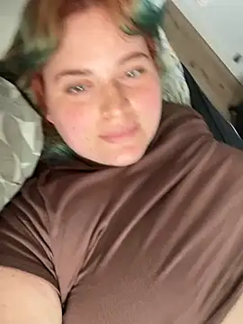 YourPrettyHazel online show from July 25, 2026, 4:13 pm