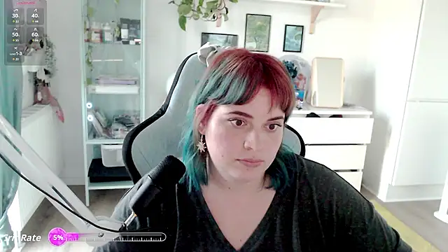 YourPrettyHazel online show from July 14, 2026, 7:09 pm