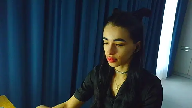 Snapshot of Vlada_Elfie chatting on March 3, 2026, 2:35 pm Vlada Elfie online show from March 3, 2026, 2:35 pm