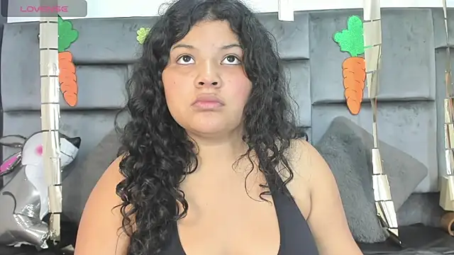 Jessica Beltrann online show from April 2, 2026, 7:53 pm