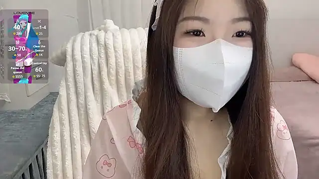  xiaoxinxin  online show from April 15, 2026, 1:26 pm