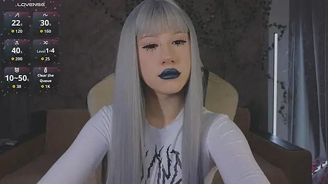 Necucubi02 online show from April 8, 2026, 9:27 pm