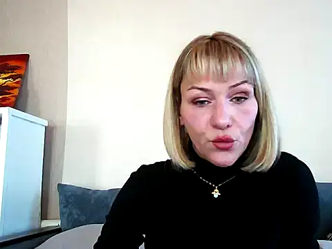 Snapshot of MissKryss chatting on February 14, 2026, 5:51 am MissKryss online show from February 14, 2026, 5:51 am