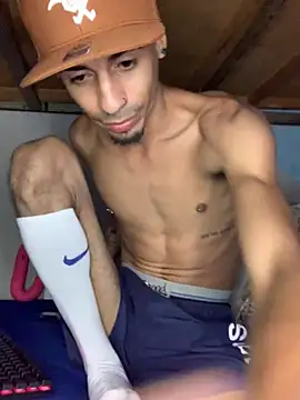 Snapshot of alexx_23cm chatting on February 9, 2026, 7:56 pm alexx 23cm online show from February 9, 2026, 7:56 pm