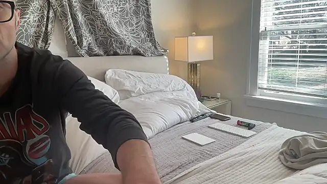 wolverinedream online show from February 21, 2026, 9:06 pm