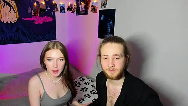 swiity room  online show from January 8, 2026, 3:18 pm