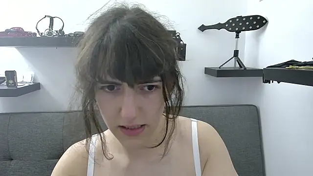 Sakura trans online show from April 3, 2026, 6:14 pm