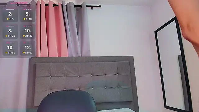 saray reesee online show from February 15, 2026, 7:02 pm