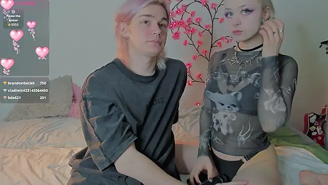 SweetheartsFriends online show from February 27, 2026, 1:17 am