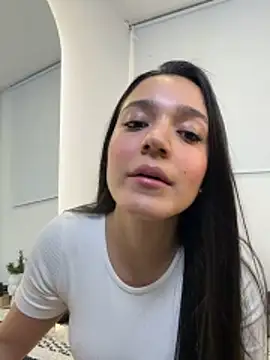 Snapshot of EVA_WILD1 chatting on February 10, 2026, 12:53 am EVA WILD1 online show from February 10, 2026, 12:53 am