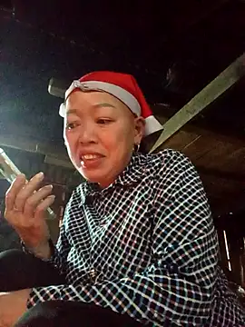 Snapshot of Agnes-baby chatting on February 11, 2026, 1:16 am Agnes-baby online show from February 11, 2026, 1:16 am