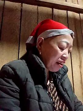 Snapshot of Agnes-baby chatting on February 7, 2026, 12:18 am Agnes-baby online show from February 7, 2026, 12:18 am