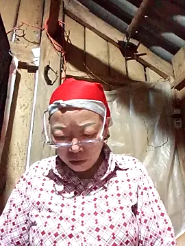 Snapshot of Agnes-baby chatting on February 18, 2026, 11:06 am Agnes-baby online show from February 18, 2026, 11:06 am