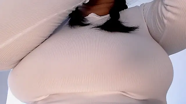 isabelateran online show from July 10, 2026, 7:36 pm