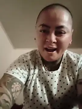 Snapshot of Carolain2026 chatting on April 8, 2026, 7:59 pm Carolain2026 online show from April 8, 2026, 7:59 pm