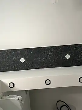 Snapshot of dear2002 chatting on February 15, 2026, 9:30 am dear2002 online show from February 15, 2026, 9:30 am