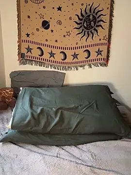 teenyblossom online show from April 3, 2026, 12:44 pm