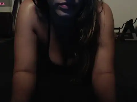 Millycamfit online show from January 13, 2026, 6:39 am