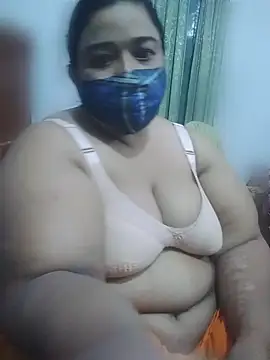 momo loves online show from June 11, 2026, 3:03 am