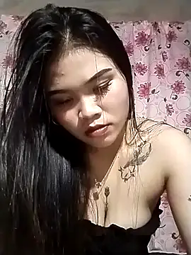 hotbabe69xx online show from February 11, 2026, 1:00 pm