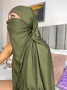 Snapshot of _Tariq chatting on February 3, 2026, 11:48 am Tariq online show from February 3, 2026, 11:48 am