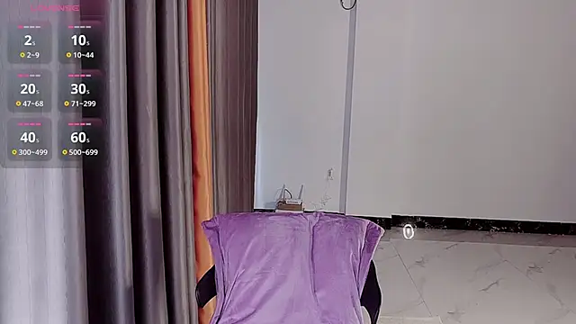 Snapshot of NolanMia chatting on January 9, 2026, 5:36 am NolanMia online show from January 9, 2026, 5:36 am