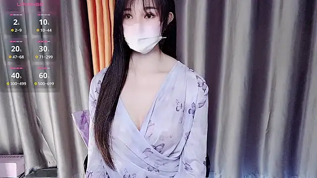 Snapshot of NolanMia chatting on January 13, 2026, 3:32 am NolanMia online show from January 13, 2026, 3:32 am