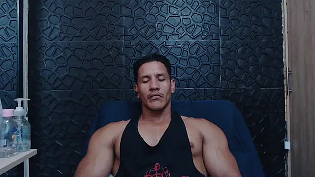 Snapshot of viktor_herrera chatting on January 13, 2026, 7:40 pm viktor herrera online show from January 13, 2026, 7:40 pm