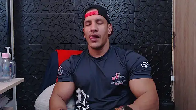 Snapshot of viktor_herrera chatting on January 11, 2026, 6:48 pm viktor herrera online show from January 11, 2026, 6:48 pm