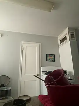 jojosbizarrelyf online show from April 10, 2026, 1:29 pm