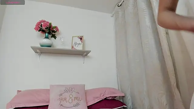 VictoriaGarret online show from March 7, 2026, 12:21 pm