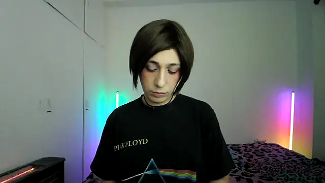 Snapshot of HoneyValentine chatting on February 13, 2026, 9:48 pm HoneyValentine online show from February 13, 2026, 9:48 pm