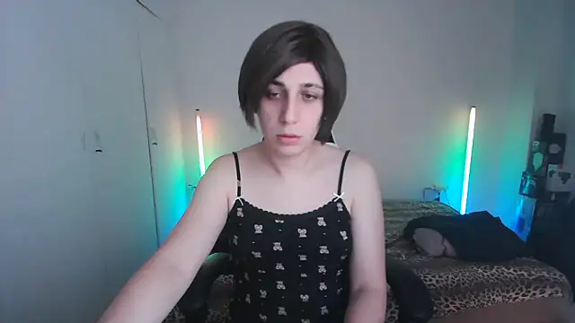 Snapshot of HoneyValentine chatting on July 16, 2026, 9:01 pm HoneyValentine online show from July 16, 2026, 9:01 pm