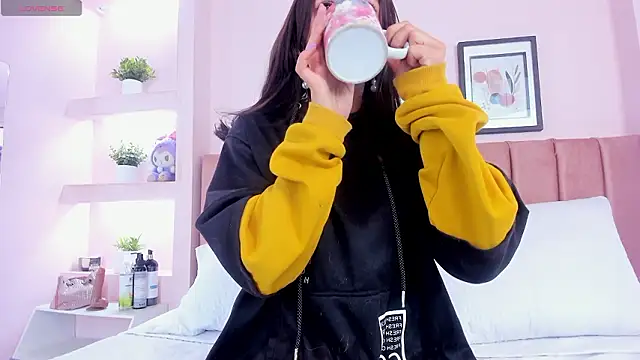 Katteyes   online show from March 27, 2026, 1:12 pm