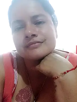 Aliz Akerman online show from March 17, 2026, 7:39 pm