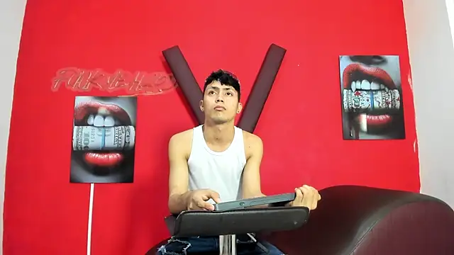 AVENGER BOYS2026 online show from May 19, 2026, 7:21 pm