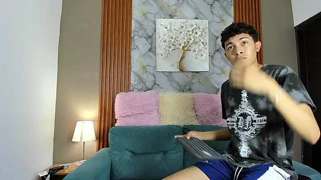 Snapshot of AVENGER_BOYS2026 chatting on February 26, 2026, 7:14 pm AVENGER BOYS2026 online show from February 26, 2026, 7:14 pm