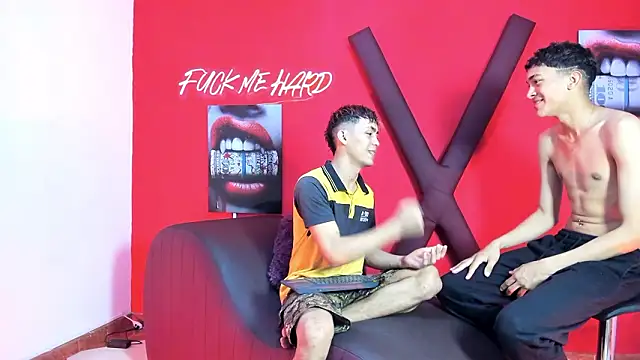 Snapshot of AVENGER_BOYS2026 chatting on February 15, 2026, 2:01 am AVENGER BOYS2026 online show from February 15, 2026, 2:01 am