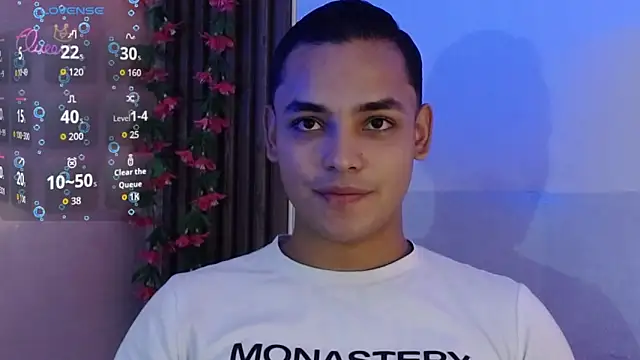 studentdeivy  online show from February 27, 2026, 12:44 am