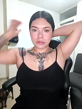 Snapshot of brenda_palacio chatting on March 24, 2026, 2:33 am brenda palacio online show from March 24, 2026, 2:33 am